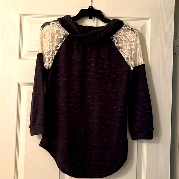 JUNIORS 3/4 LENGTH BLOUSE : SIZE MEDIUM - Picture 4 of 4